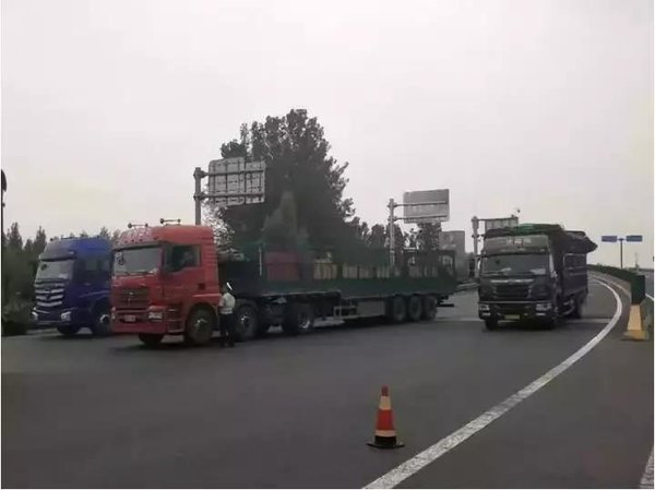 ��ƭ�ӷ������������Ϣ&nbsp;ƭ��400���ˣ�