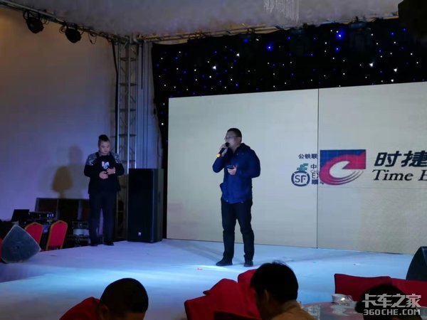 胜者“潍”王 重汽HOWO轻卡国六上市