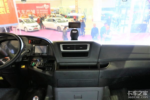 ��ʻ����������&nbsp;ͼ������Զ��ǵ¿�C7H