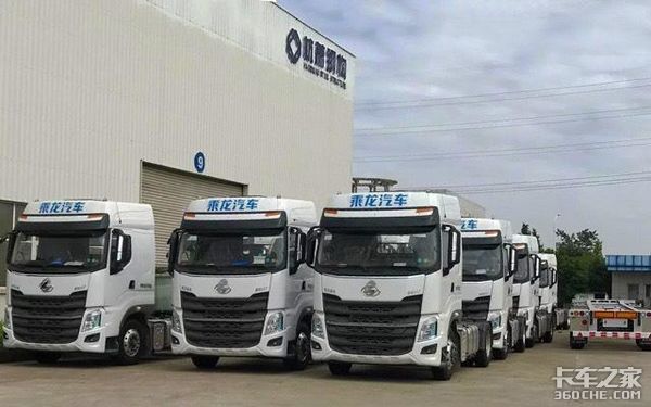 双11快递从业者生存现状希望与隐忧并存