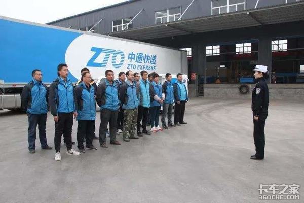 双11快递从业者生存现状希望与隐忧并存