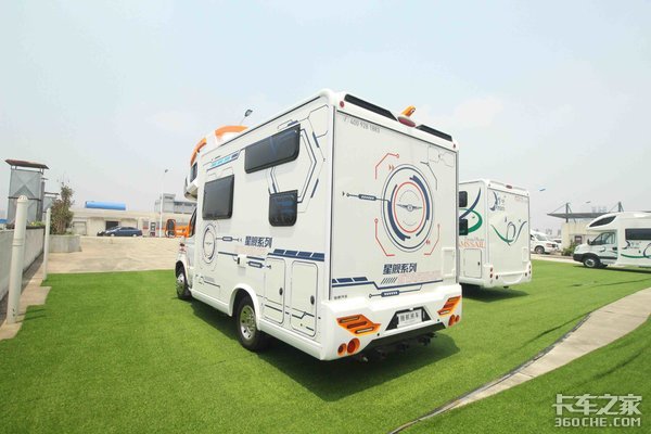 旌航C型房车,科技感星舰迷航外观太炫