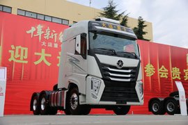 给你装上所有想要的配置 大运V9新车详解