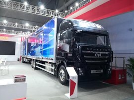 “双11”还没来得及后悔就到货了？上汽红岩中置轴货运列车就是这么快