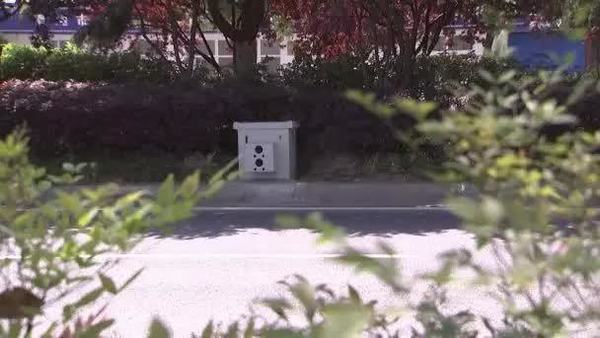 ��ͨ�У�������β��ң����ʵ��ȫ���ǣ�