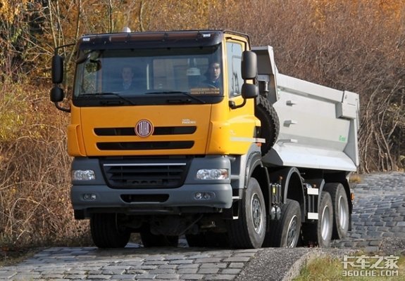 城市园林化建设背后的英雄,是时候给TATRA树木移植车上镜了!