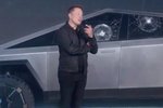 特斯拉Cybertruck皮卡 防弹玻璃翻车！