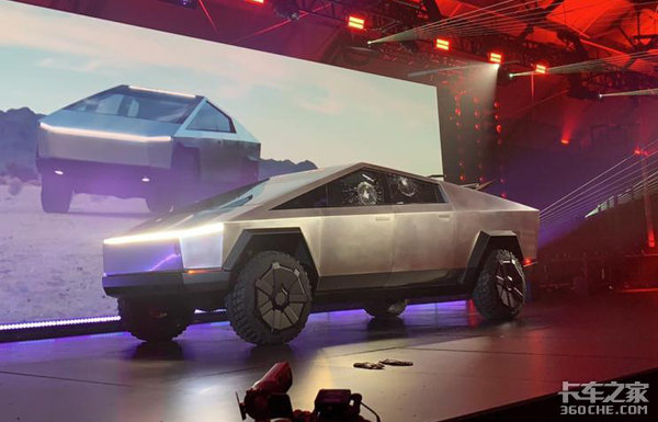 特斯拉首款电动皮卡发布，据说车窗能防弹，演示完后观众全乐了