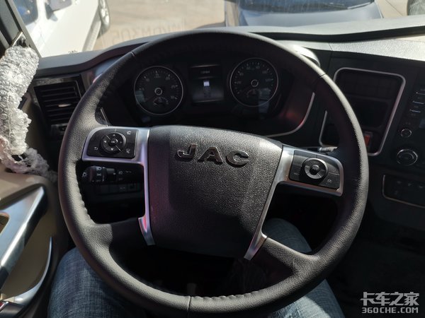 站起来了！从外形模仿到我型我秀，江淮K5W终于有了属于自己的调性