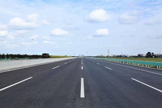 ���ָ��٣���������üɽ����ν���ͨ��