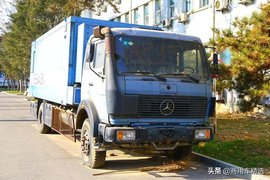 带象鼻的原装NG越来越少 北京实拍报废的奔驰NG1928测量车