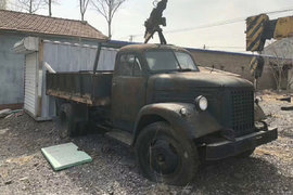 60后回忆开NJ-130的峥嵘岁月，“那是我开卡车最风光的时候。”