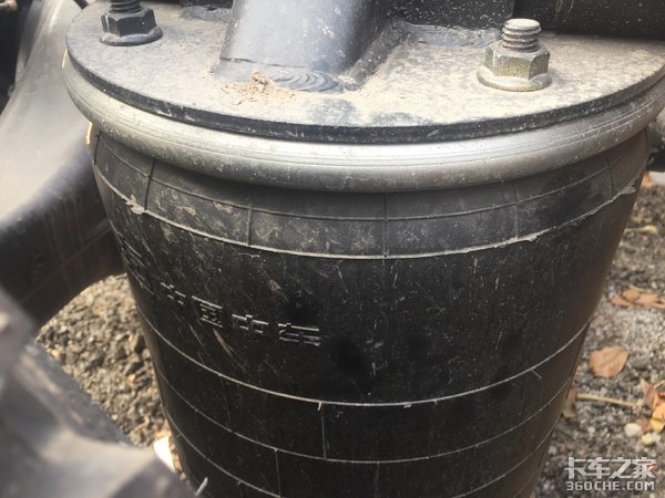 专业优势更强 欧曼EST绿通版载货车来了