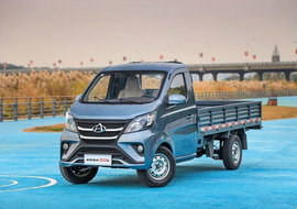 国六标准油耗低经济性更高，长安星卡：比排面，都给我往后稍一稍