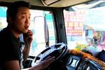 货运寒潮卡友默默坚守 我们的苦谁知道