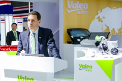 ���װ�����2019�Ϻ������˸�����չ