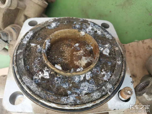 冬季刹车出现这些情况，多半是该养护了