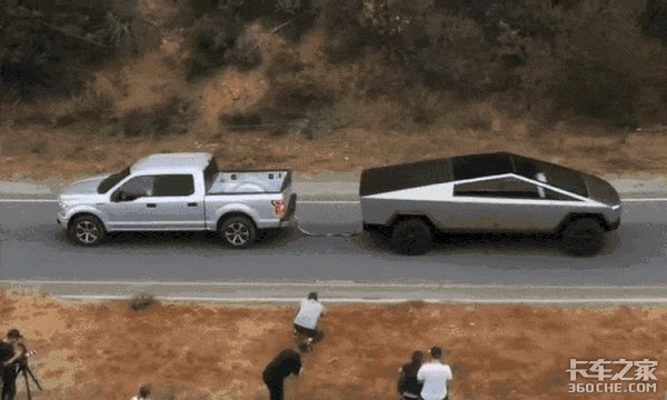 《银翼杀手》赋予简单粗暴设计灵感，特斯拉皮卡未来风太酷，沦陷了