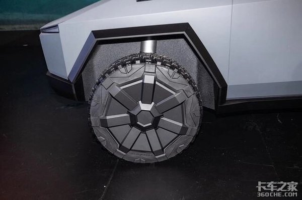 《银翼杀手》赋予简单粗暴设计灵感，特斯拉皮卡未来风太酷，沦陷了