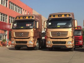 搭载康明斯X12发动机,香槟金的大运N9H远航版,这个feel有点酷!