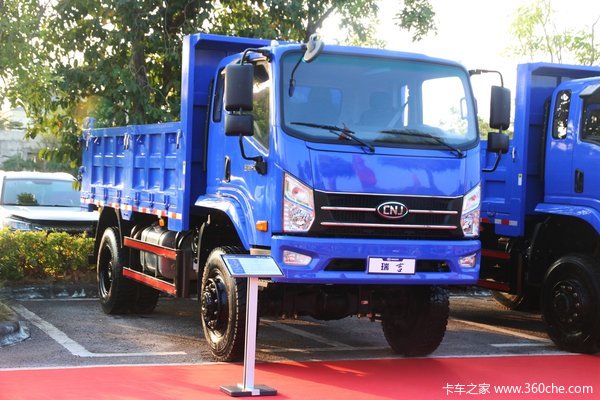 山区拉木头顶级神器！南骏四驱越野自卸车图解