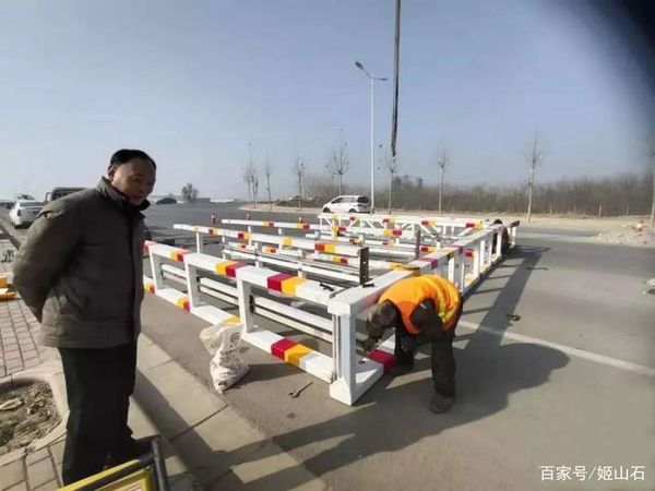 河南省卫辉市:这条路将要装限高杆了!