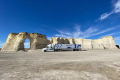 Plus.ai���� �����Զ���ʻ�����������