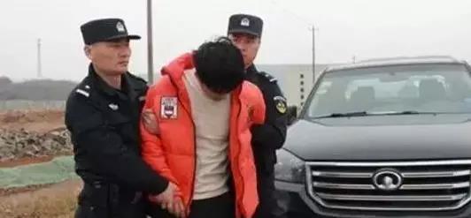 盯梢执法人员帮超载大货车逃避处罚 安徽铜陵8名“带车人”被刑拘