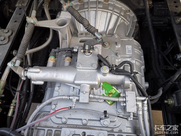 新疆东风出炉一款畅行D7H牵引车，比天龙便宜好几万，这是什么情况？