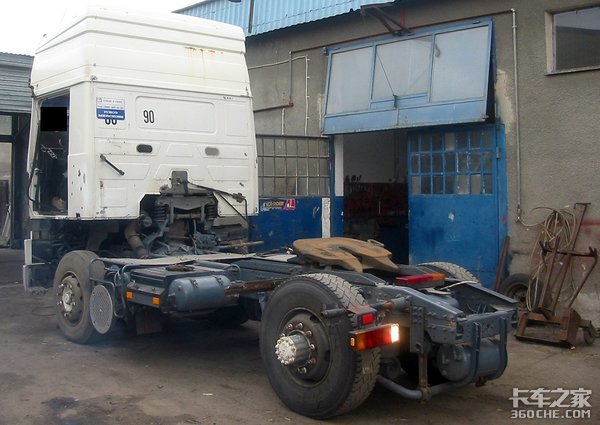 30年前出厂&nbsp;这台沃尔沃F10终于舍得退休