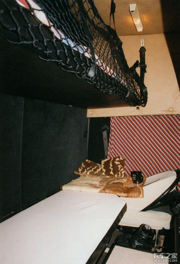 30年前出厂&nbsp;这台沃尔沃F10终于舍得退休