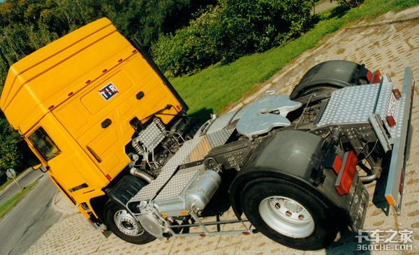 30年前出厂&nbsp;这台沃尔沃F10终于舍得退休