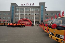 20台东风福瑞卡F4自卸车成功交付西安公路管理局