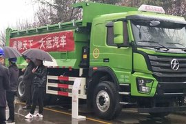 城市建筑垃圾的搬运工 大运N8V智能化LNG密闭运输车