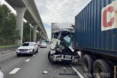 ̨����ٷ���6����ײ���� ��1����Σ��