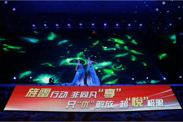 旌雷行動 一汽解放J6L經濟型灑水車投放