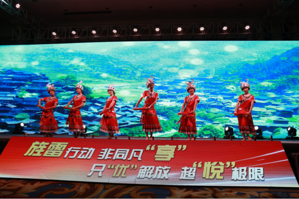 旌雷行動 一汽解放J6L經濟型灑水車投放