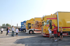 ŵ���������ڣ�ÿһ��������Ϊ��Ӫ���