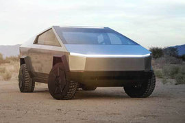 像一辆未来派的装甲运兵车，特斯拉Cybertruck皮卡科技范梦幻感十足
