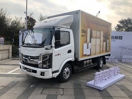 飞碟新奥驰V3亮相年会,国六之外看点多多,向大佬的设计水平低头