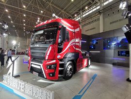 国产氢燃料重卡登新高峰,双混合动力零排放,江铃威龙开启重卡氢时代