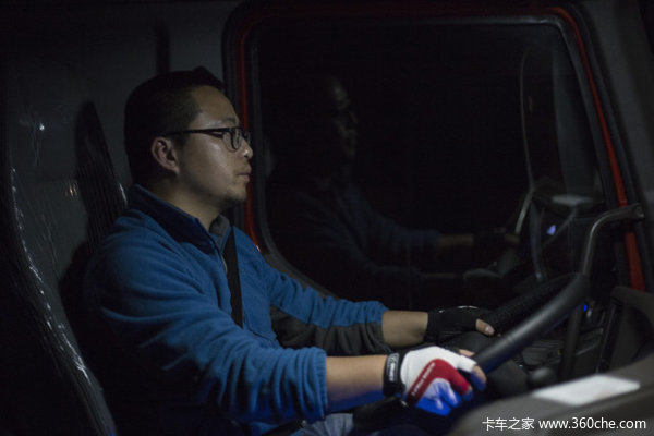 90%卡车司机都遇到过的危险天气，顶不住的新手建议看看文章学应对