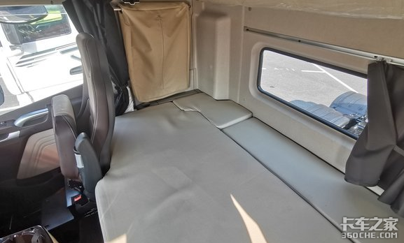 众厂商群雄逐鹿，谁家的驾驶室深得你心