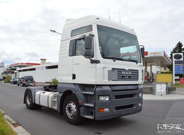 众厂商群雄逐鹿，谁家的驾驶室深得你心