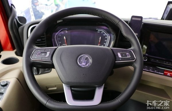 众厂商群雄逐鹿，谁家的驾驶室深得你心