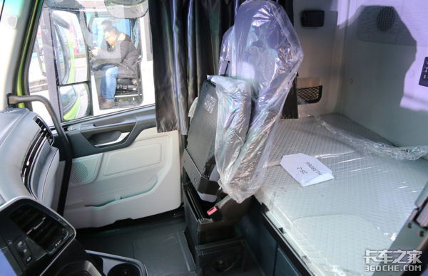 众厂商群雄逐鹿，谁家的驾驶室深得你心