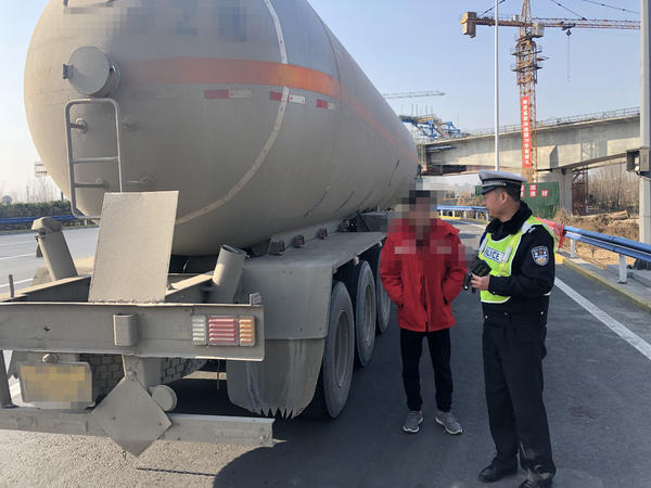 Σ��Ʒ��͵͵�ϸ���&nbsp;�����ַ���200Ԫ��