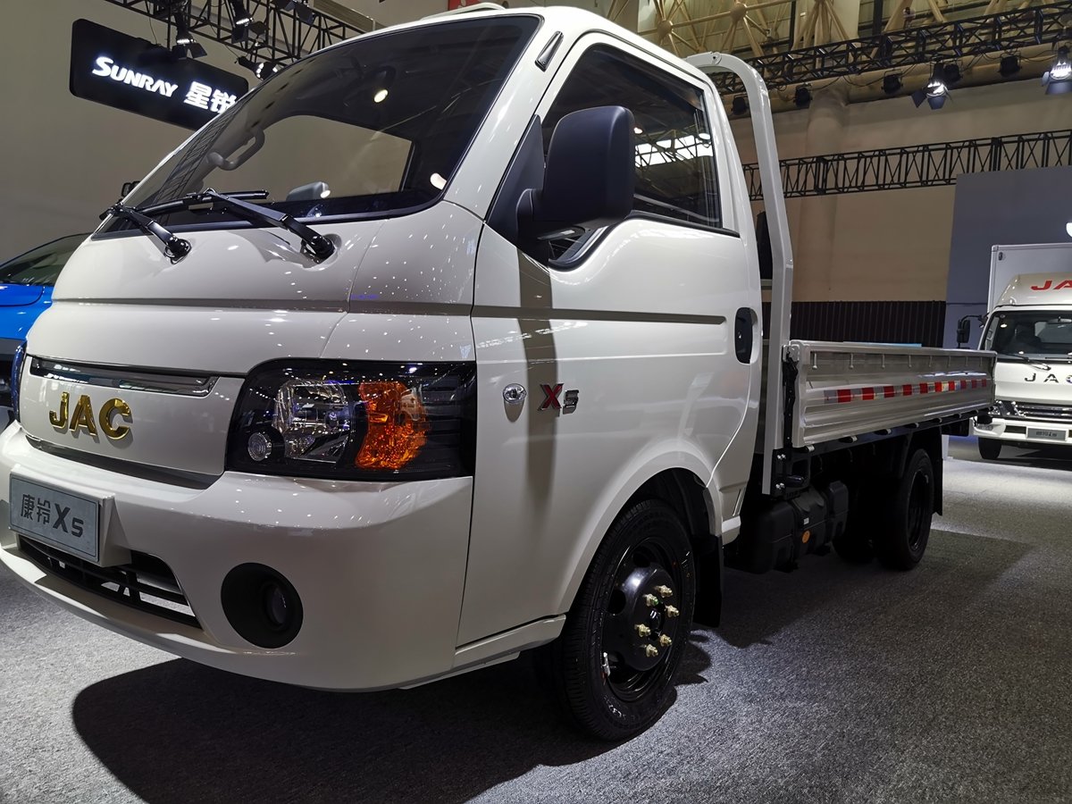 江淮康铃x5一身国际范儿还是国六b动力图片列表