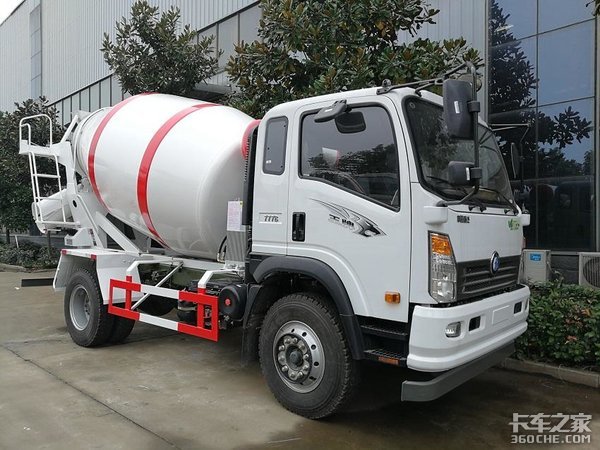 主流小型混凝土攪拌罐車，助你發(fā)家致富