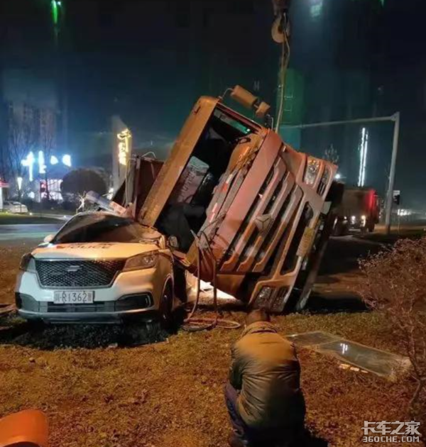 ��ȫ��󣬻����෭Ѫ�Ľ�ѵ��զ����